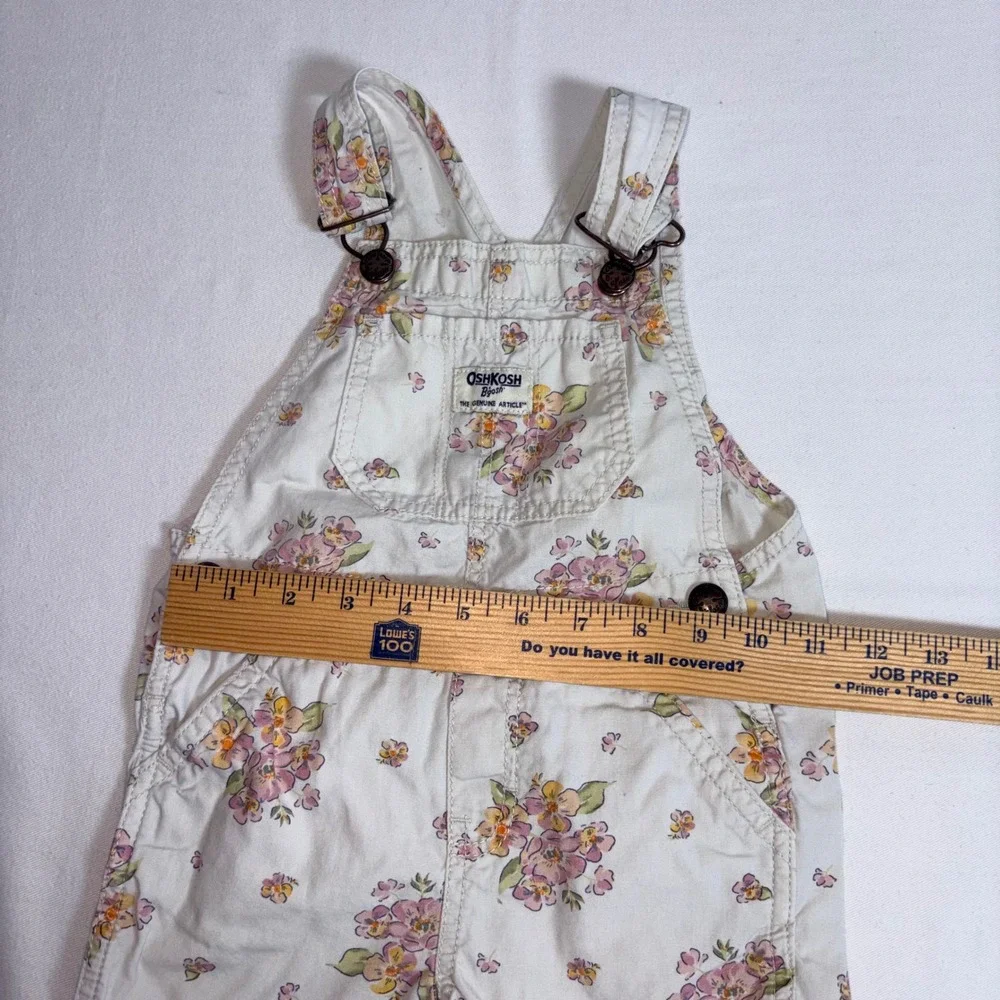 OshKosh B'gosh Floral Shortalls 3T Cream Pink Excellent Vestbak Overalls